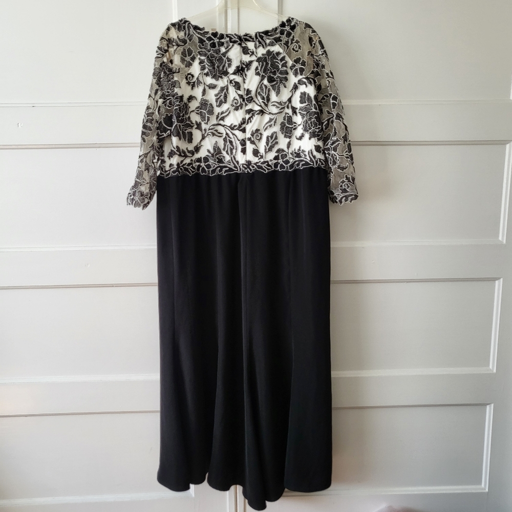 $600 Tadashi Shoji Too Peony Floral Lace Black Stretch Evening Gown Dress Sz 22Q - Picture 2 of 6